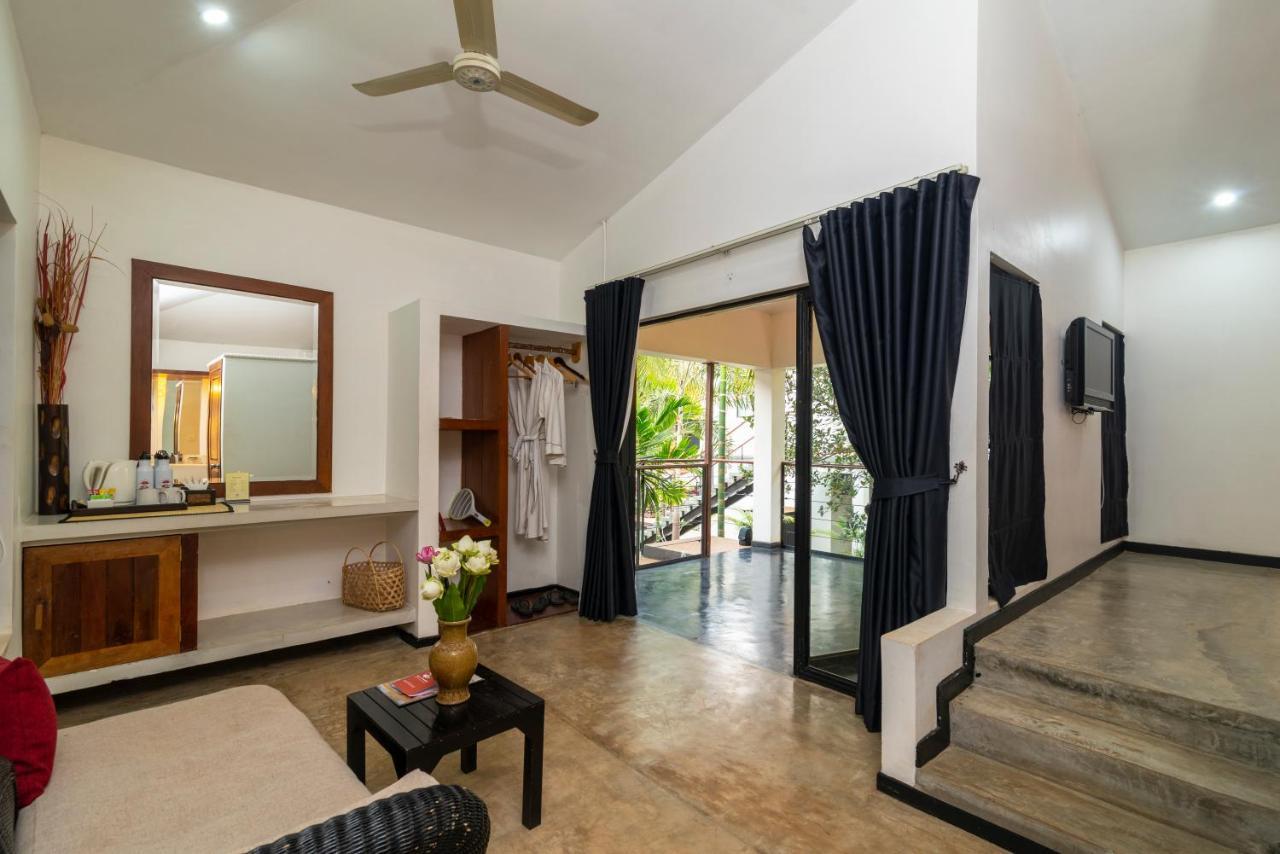 Apsara Greenland Boutique &